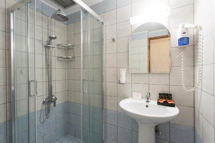 Imagen de la habitación del Hotel Glaros, Paleochora. Foto 15