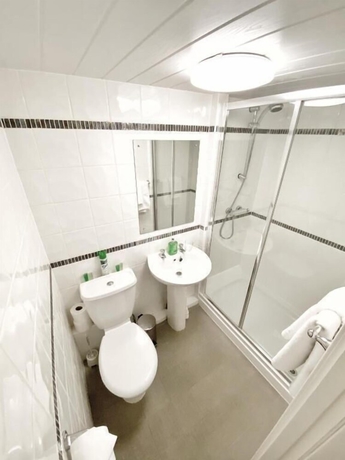 Imagen de la habitación del Hotel Glasgow Guest House. Foto 7