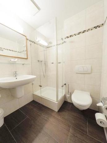 Imagen de la habitación del Hotel Glasl's Landhotel. Foto 8