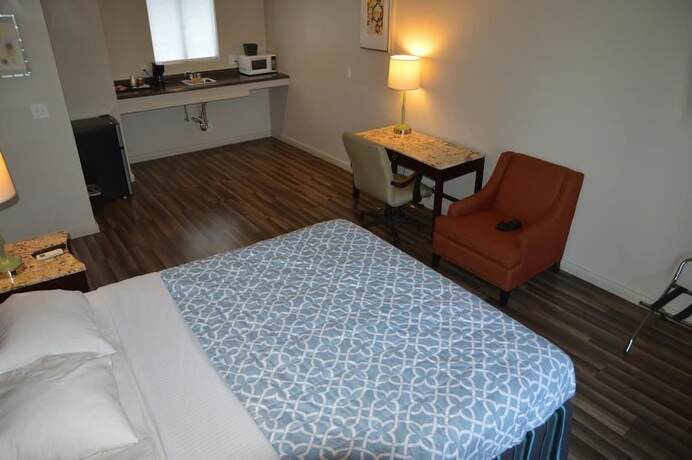 Imagen de la habitación del Hotel Glass Slipper Inn - Stanford Palo Alto. Foto 11