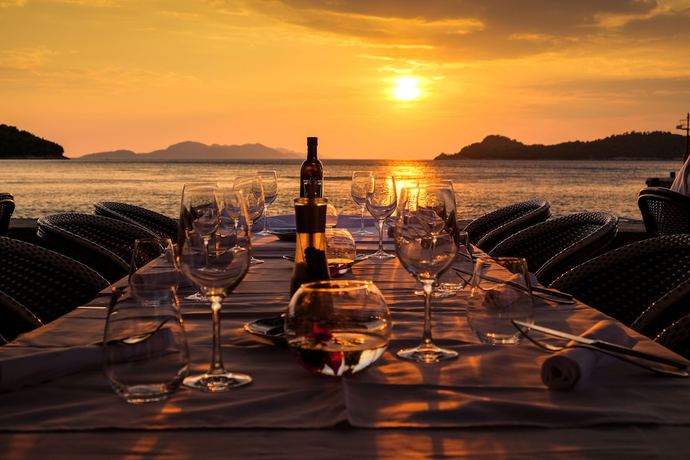 Imagen del bar/restaurante del Hotel Glavović. Foto 4