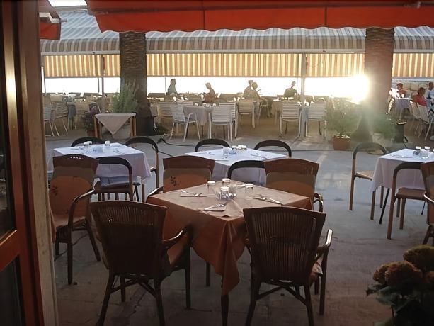 Imagen del bar/restaurante del Hotel Glavović. Foto 5