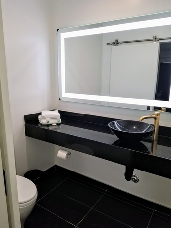 Imagen de la habitación del Hotel Glen Capri Inn and Suites - Burbank Universal. Foto 12