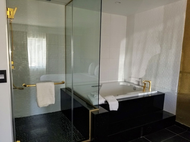 Imagen de la habitación del Hotel Glen Capri Inn and Suites - Burbank Universal. Foto 14