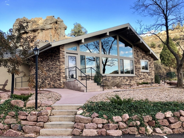 Imagen general del Hotel Glen Eyrie Castle and Conference Center A Ministry of the Navigators. Foto 2