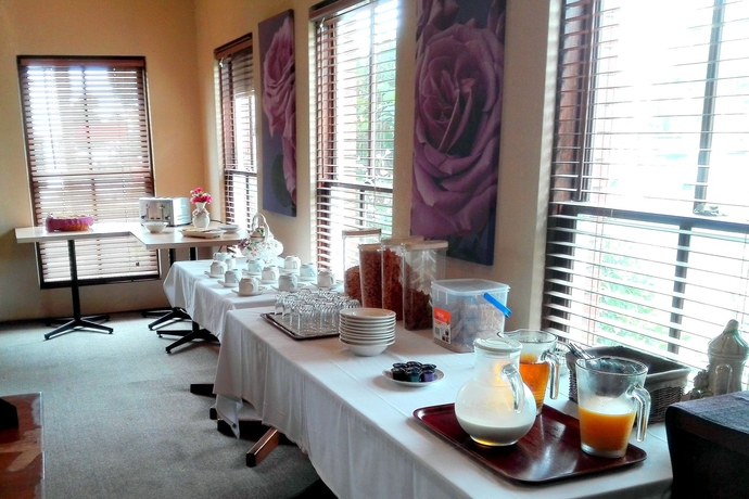 Imagen del bar/restaurante del Hotel Glen Inn. Foto 3