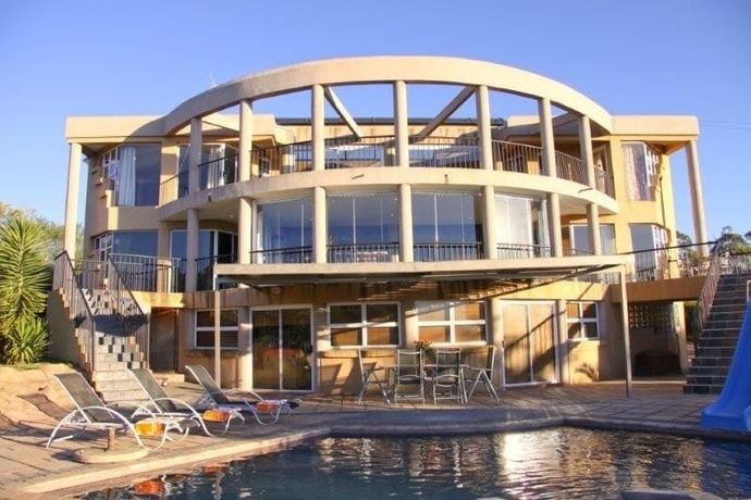 Imagen general del Hotel Glenda S Guest Suites. Foto 1