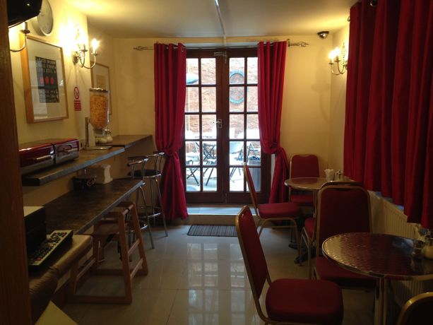 Imagen del bar/restaurante del Hotel Glendale Hyde Park. Foto 5