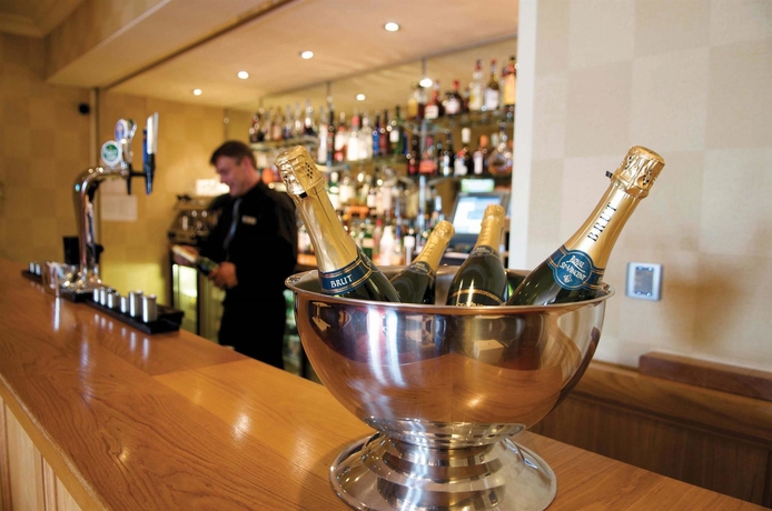 Imagen del bar/restaurante del Hotel Glendower , Bw Signature Collection. Foto 5