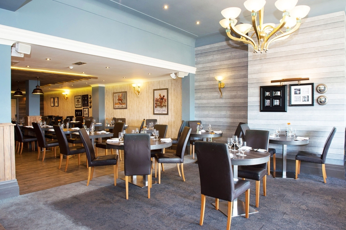 Imagen del bar/restaurante del Hotel Glendower , Bw Signature Collection. Foto 8