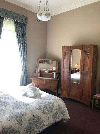 Imagen de la habitación del Hotel Glenella Guesthouse. Foto 3