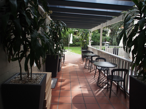Imagen de los exteriores del Hotel Glenferrie Lodge. Foto 13