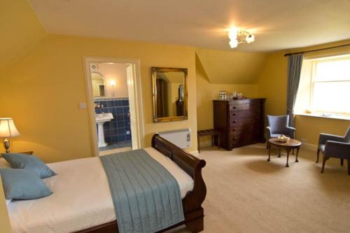 Imagen de la habitación del Hotel Glenfinnan House. Foto 12