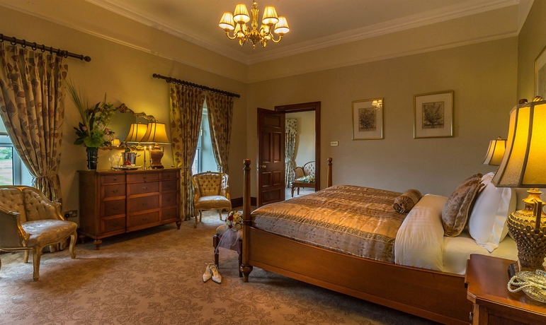 Imagen de la habitación del Hotel Glenlo Abbey. Foto 7