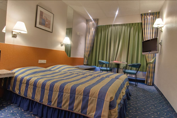 Imagen de la habitación del Hotel Glenmore. Foto 8