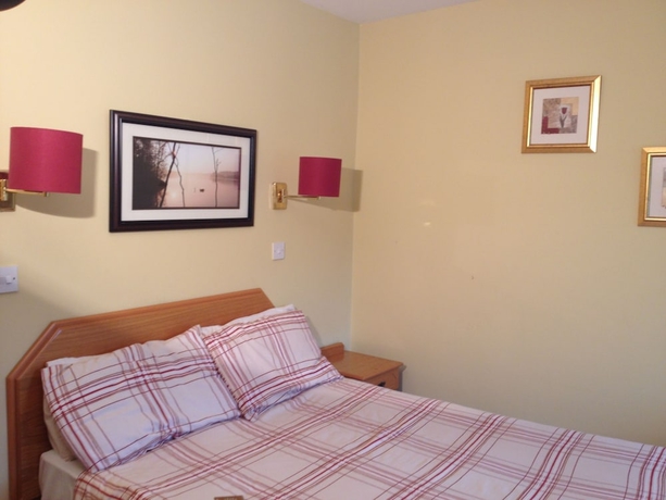 Imagen de la habitación del Hotel Glenmore House. Foto 9