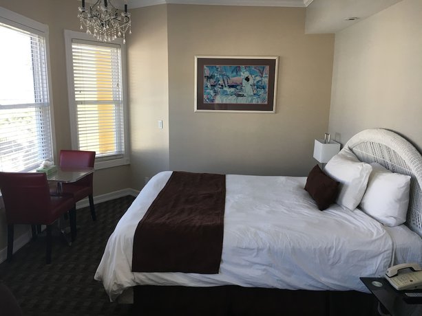 Imagen de la habitación del Hotel Glenmore Plaza. Foto 5