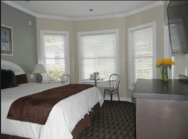 Imagen de la habitación del Hotel Glenmore Plaza. Foto 7