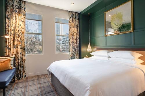 Imagen de la habitación del Hotel Glenn , Autograph Collection. Foto 20