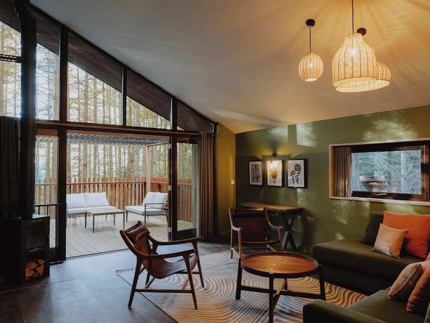Imagen de los interiores del Hotel Glentress Forest Golden Oak. Foto 10