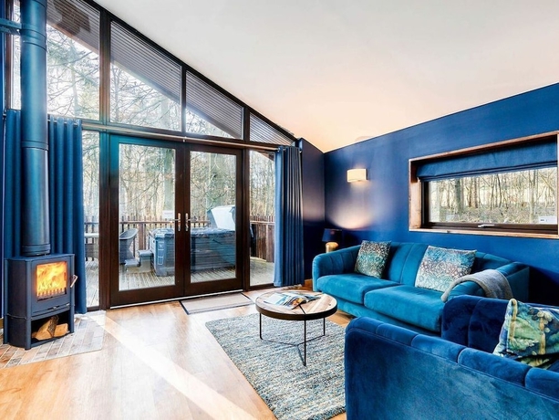 Imagen de los interiores del Hotel Glentress Forest Golden Oak. Foto 12