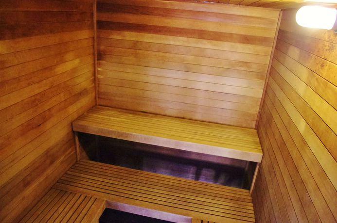 Imagen de los exteriores del Hotel Glenwood Springs Cedar Lodge. Foto 13