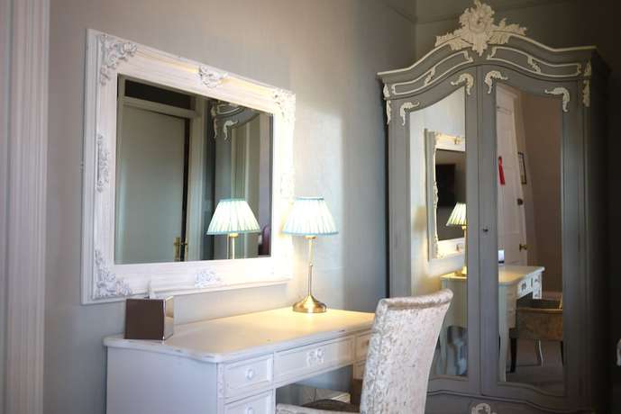 Imagen de la habitación del Hotel Glewstone Court Country House. Foto 8