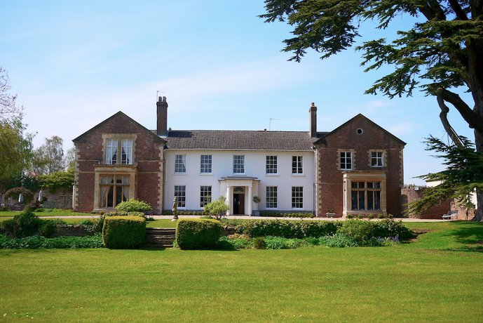 Imagen general del Hotel Glewstone Court Country House. Foto 1