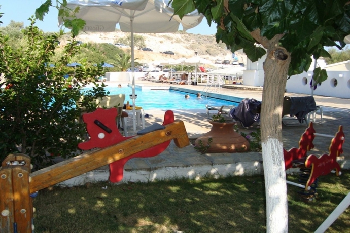 Imagen general del Hotel Glicorisa Beach. Foto 3