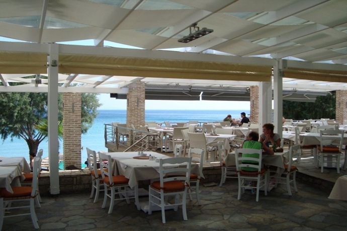 Imagen general del Hotel Glicorisa Beach. Foto 10