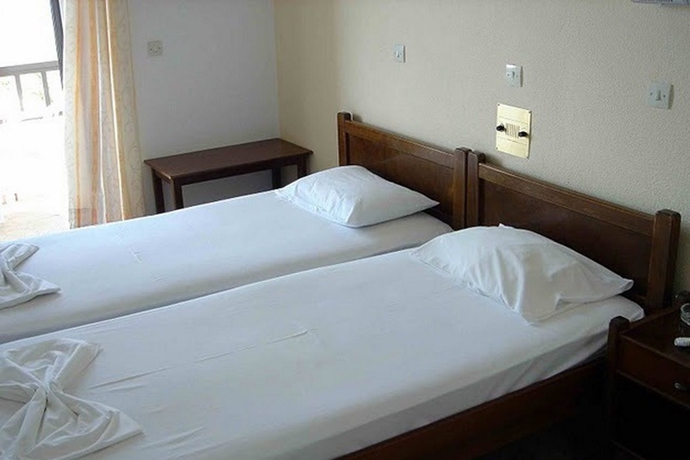 Imagen general del Hotel Glicorisa Beach. Foto 16