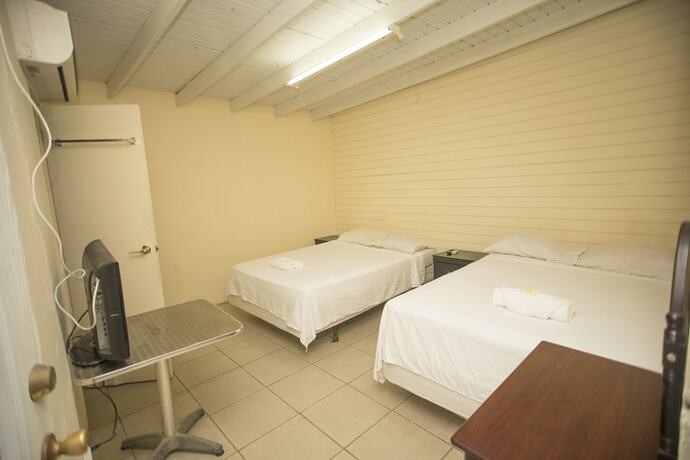 Imagen de la habitación del Hotel Glimbaro\'s Guest House. Foto 9