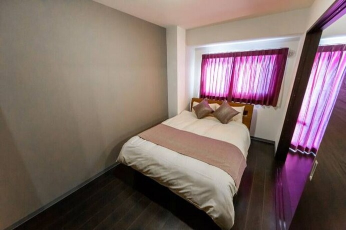 Imagen de la habitación del Hotel Glisten. Foto 21