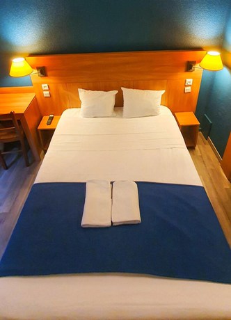 Imagen de la habitación del Hotel Glisy. Foto 11