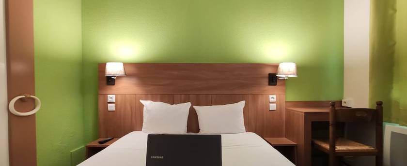 Imagen de la habitación del Hotel Glisy. Foto 14