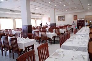Imagen del bar/restaurante del Hotel Glitz, JAIPUR. Foto 2