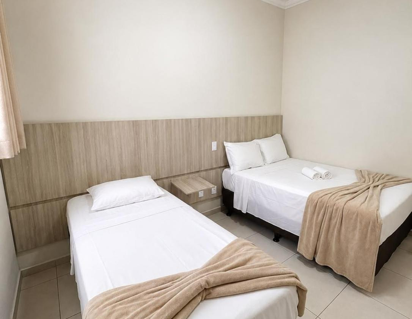 Imagen general del Hotel Gl&oacute;ria, Ol&iacute;mpia. Foto 4