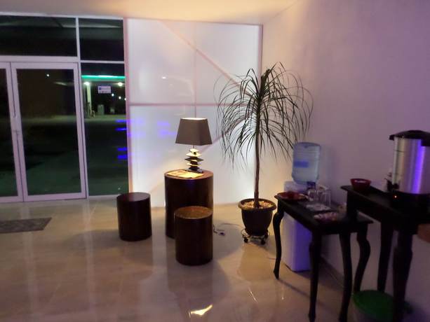 Imagen de los interiores del Hotel Global Express. Foto 17