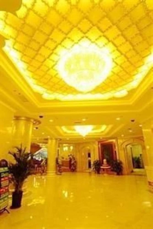 Imagen de los interiores del Hotel Global. Foto 16