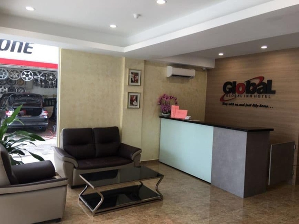 Imagen de los interiores del Hotel Global Inn. Foto 19
