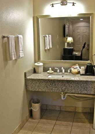 Imagen de la habitación del Hotel Global Inn. Foto 1