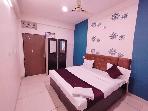 Imagen de la habitación del Hotel Global Inn, Indore. Foto 2