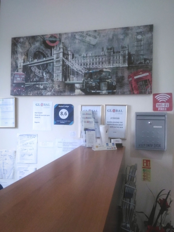 Imagen de la habitación del Hotel Global Lodge. Foto 11