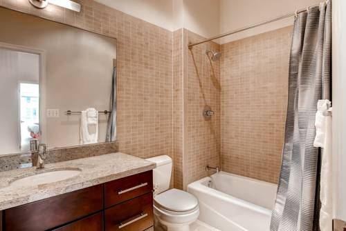 Imagen de la habitación del Hotel Global Luxury Suites At Foggy Bottom. Foto 16