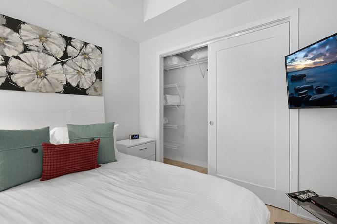Imagen de la habitación del Hotel Global Luxury Suites Crystal City. Foto 6