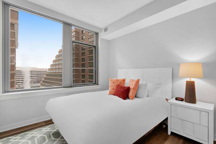 Imagen de la habitación del Hotel Global Luxury Suites Crystal City. Foto 11