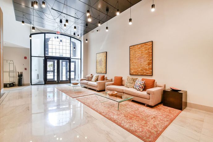 Imagen del bar/restaurante del Hotel Global Luxury Suites Downtown Boston. Foto 2