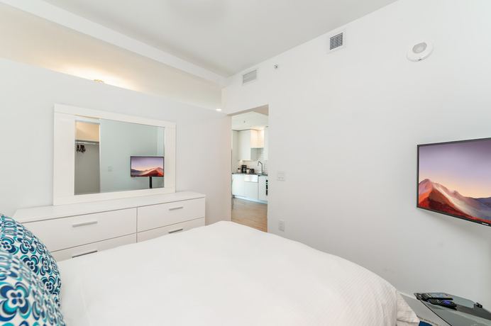 Imagen de la habitación del Hotel Global Luxury Suites Miami Worldcenter. Foto 11