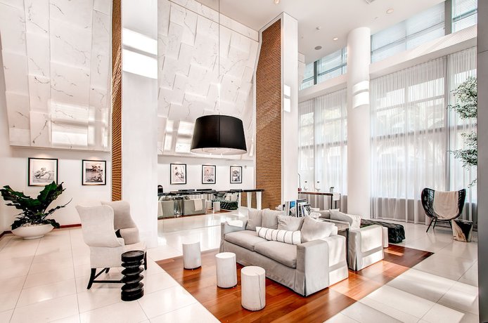 Imagen de los interiores del Hotel Global Luxury Suites at Monte Carlo. Foto 20