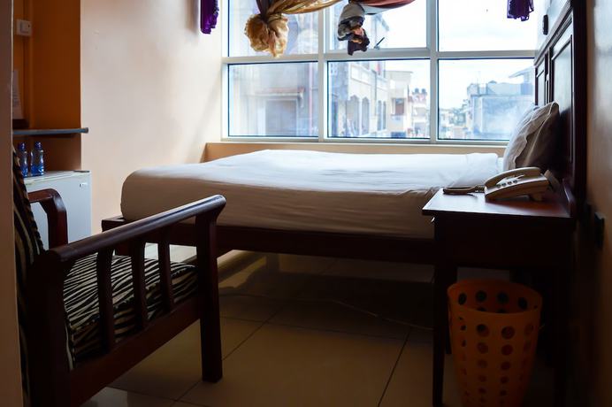 Imagen de la habitación del Hotel Global Palace. Foto 5
